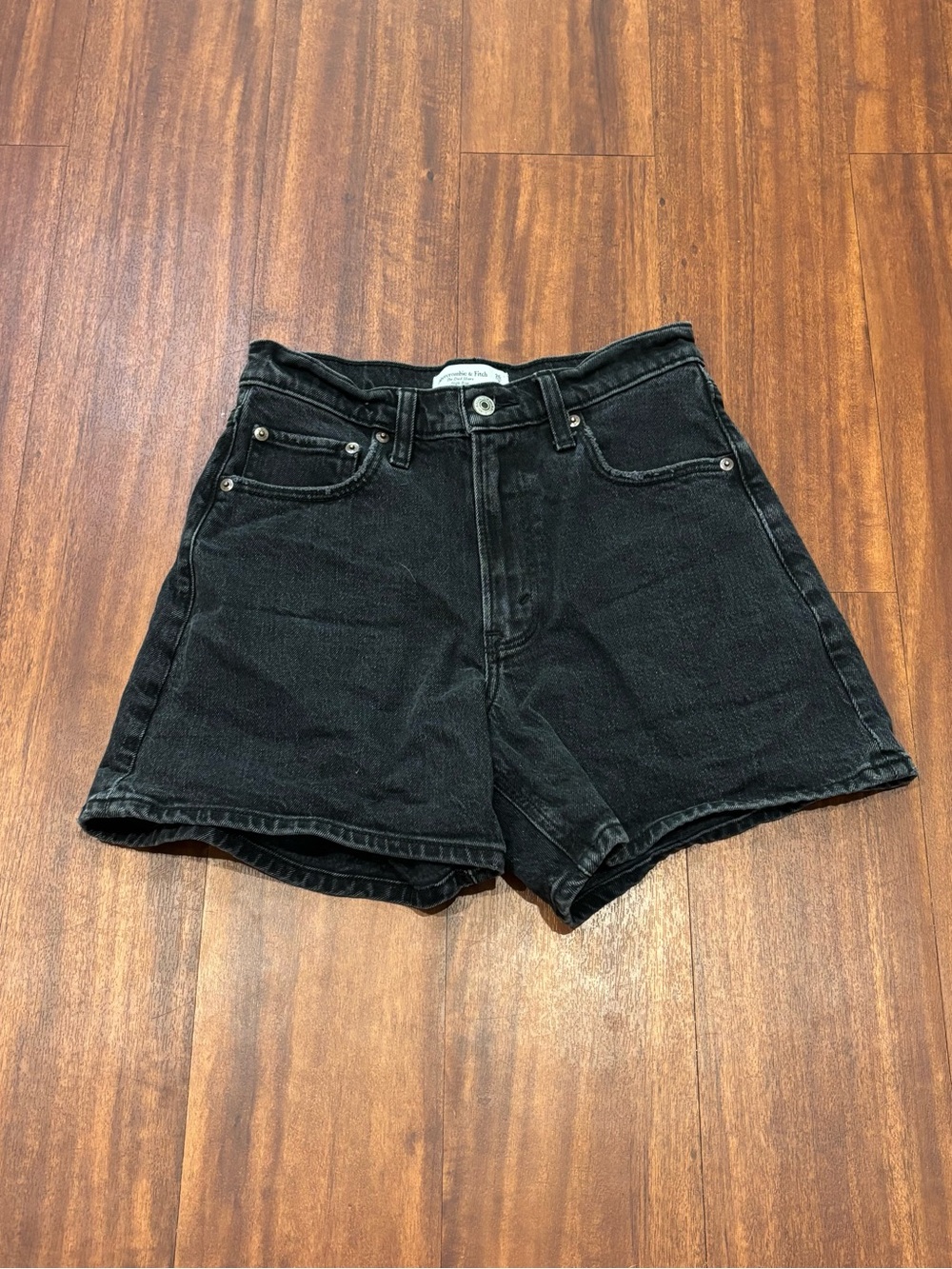 Abercrombie & Fitch Curve Love High Rise Dad Shorts